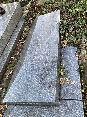 Grave of Sir William Abbott Herdman in Highgate Cemetery