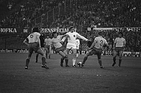 Oefenwedstrijd WK voetbal, Nederland tegen Roemenië 0-0 Piet Keizer in actie, Bestanddeelnr 927-2330