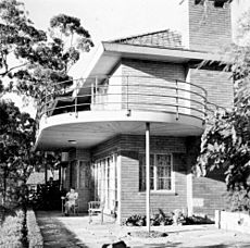 Charles Fulton's residence in Indooroopilly Road, Queensland, 1944