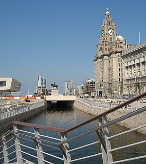Leeds-Liverpool Canal Link at the Pier Head - geograph.org.uk - 1244457