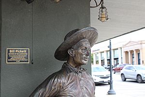 Bill Pickett Statue, Taylor, Texas