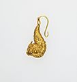 Earring in the form of a dolphin MET SF43119
