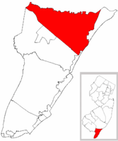 Upper Township highlighted in Cape May County. Inset map: Cape May County highlighted in the State of New Jersey.