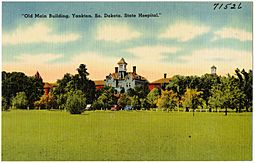 Old main building, Yankton, So. Dakota, state hospital. (71526)