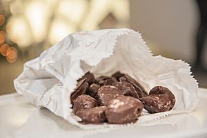 Plums in chocolate, Wawel