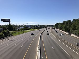 2021-06-17 09 33 11 View east along Interstate 80 (Bergen-Passaic Expressway) from the overpass for Riverview Avenue in Lodi, Bergen County, New Jersey