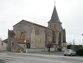 Saint-Jean-de-Beugné - église.jpg