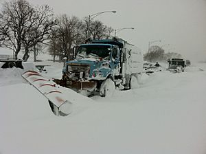 Stuck Salt Truck on Lake Shore drive Chicago Feb 2 2011 storm