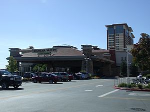 Thunder Valley Casino Resort Lincoln California - panoramio.jpg