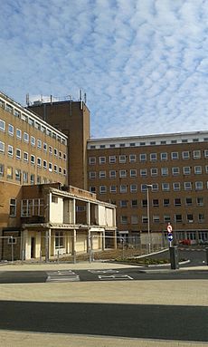 Welwyn Garden City Hospital, 20151011 144700-S
