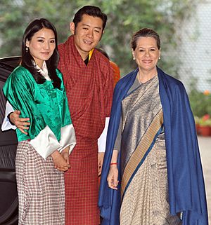 The Chairperson, National Advisory Council, Smt. Sonia Gandhi with the King of Bhutan, His Majesty Jigme Khesar Namgyel Wangchuck and the Bhutan Queen, Her Majesty Jetsun Pema Wangchuck, in New Delhi on January 07, 2014
