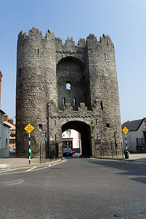 Drogheda - St. Laurences Gate (5638818100)