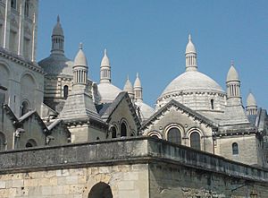 Périgueux, Cathedral of Périgueux, Saint Front Cathedral by Paul Abadie, Domes with Turrets