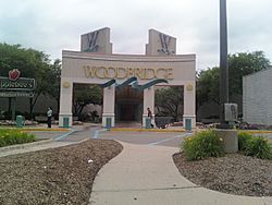 Woodbridge Center entrance.jpg