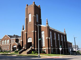 First Presbyterian Church - Muscatine, Iowa.jpg