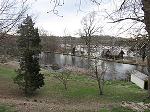 Cedarmere pond 2016