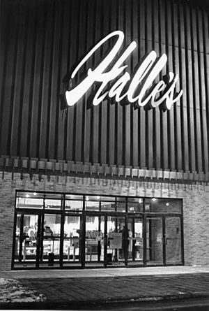 Halle's Department Store