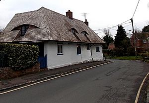 White Cottage, Didcot - geograph-4311294-by-Jaggery
