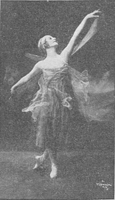 Anna Pavlova dancing