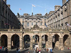 Edinburgh City Chambers.jpg
