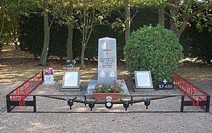 Memorial to Number 57 and 630 Sqn, East Kirkby. - geograph.org.uk - 1554151