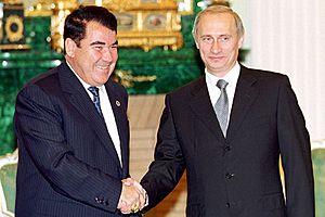 Vladimir Putin with Saparmurat Niyazov-11