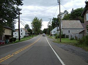 Travelling through East Springfield on Ohio State Route 43