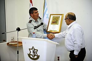 Flickr - Israel Defense Forces - IDF Chief of Staff Honors Outgoing Mossad Director, Jan 2011