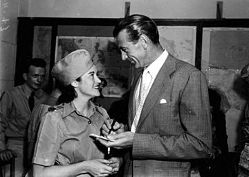 StateLibQld 1 107016 Asking for Gary Cooper's autograph, November 1943