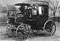 Erste Benzin-Omnibus der Welt.jpg