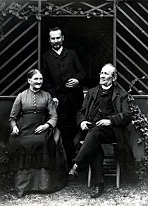 Rudolf, Leopold and Caroline Blaschka in garden cropped