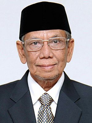 Official portrait of Hasyim
