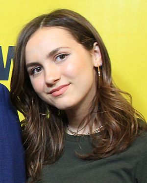 Maude Apatow at SXSW Red Carpet premiere of BLOCKERS (26876897268) (cropped) (cropped2).jpg