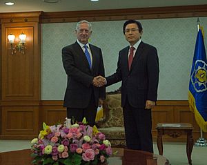 Defense Secretary James Mattis meets with the acting President of the Republic of Korea, Prime Minister Hwang Kyo-ahn, during a visit to Seoul, South Korea, February 2, 2017 (32540517161)