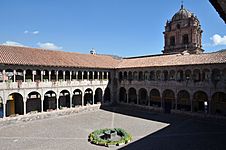 Nádvoří Qorikancha - Cusco - panoramio