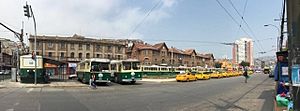 Panorama of Valparaíso's Barón terminus with many Pullman trolleybuses (2017)