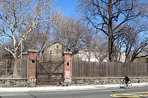 Ryerson Avenue gate of Brooklyn Navy Yard