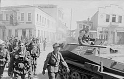 Bundesarchiv Bild 101I-164-0357-29A, Athen, Einmarsch deutscher Truppen