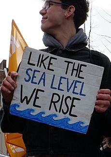 Like the sea level, we rise, Berlin 08.02.2019 (cropped)