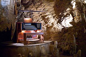 Stalacpipe Organ booth at Luray Caverns (2012-03-24 19.25.14 by Jon Callas)