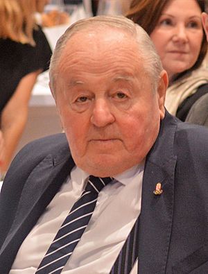 Dr. Kárpáti György (crop).jpg