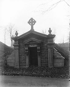 D'Arcy McGee's mausoleum, Notre-Dame-des-Neiges Cemetery, Montreal, QC, 1927