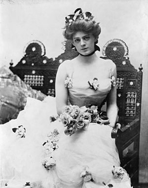 Ethel Barrymore, three-quarter length portrait, seated, facing front