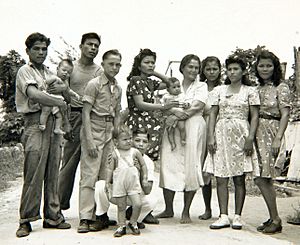 Group of Chamorros on Guam, 1944-1947 (cropped)