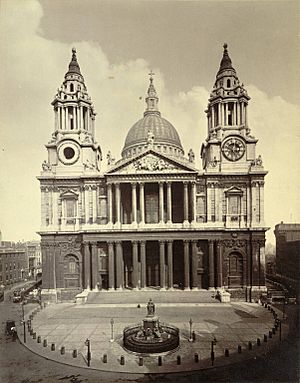 London. St. Paul's Cathedral, West Front (3610785549)