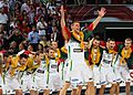La selección de Lituania celebra su tercer puesto en el Mundial de baloncesto 2010