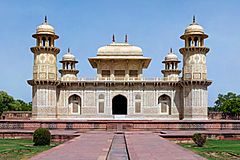 I'timād-ud-Daulah, Agra.jpg