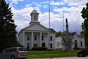 Stark County Courthouse in Toulon