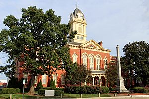 Union County Courthouse and Confederate Monument in Monroe
