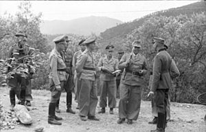 Bundesarchiv Bild 101I-316-1195-07, Italien, Albert Kesselring mit Offizieren
